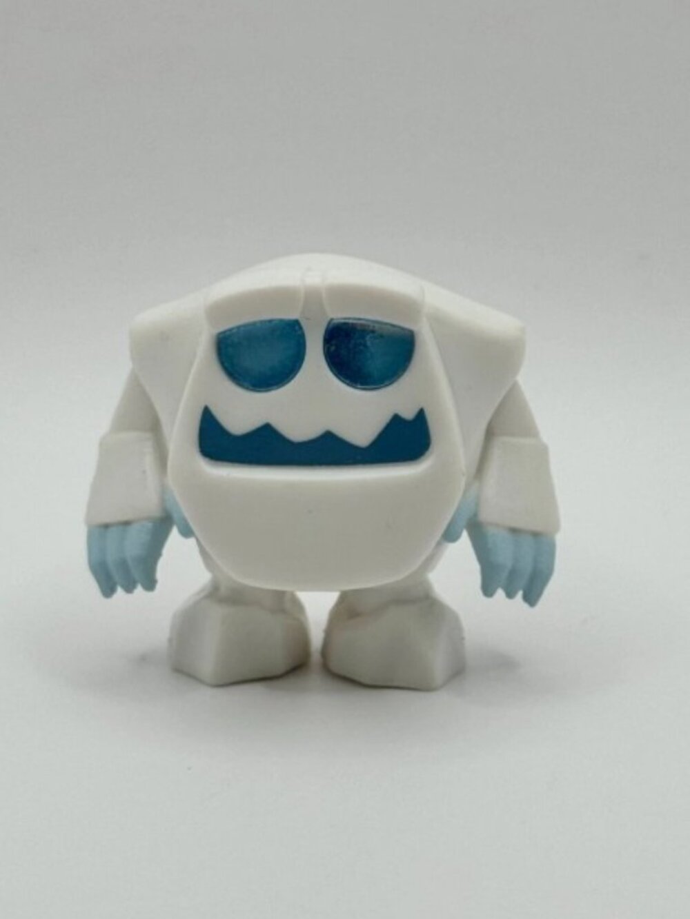 ULTRA RARE Series 7 Marshmallow Frozen Disney Doorables